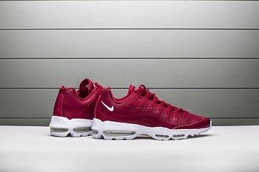 nike air max 95 ultra essential trainer