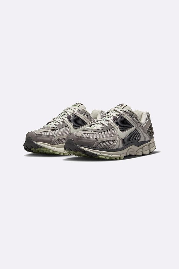 Мужские кроссовки Nike Air Zoom Vomero 5 (FB8825-001) - фото 3 картинки