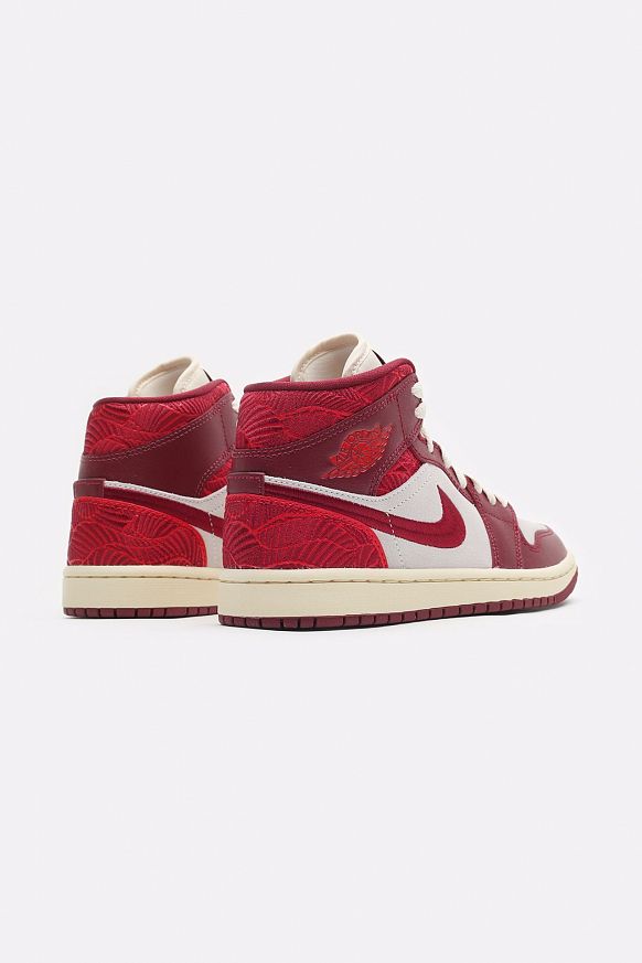 Женские кроссовки Jordan WMNS 1 Mid SE (DZ2820-601) - фото 5 картинки