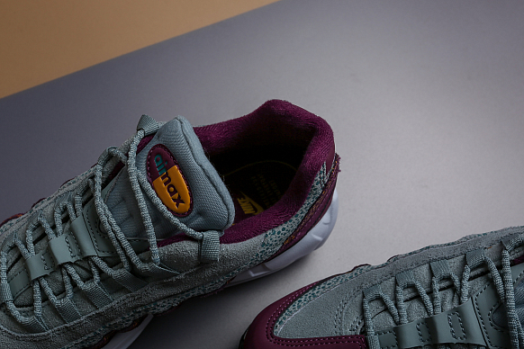 Женские кроссовки Nike Air Max 95 PRM (807443-601) - фото 3 картинки