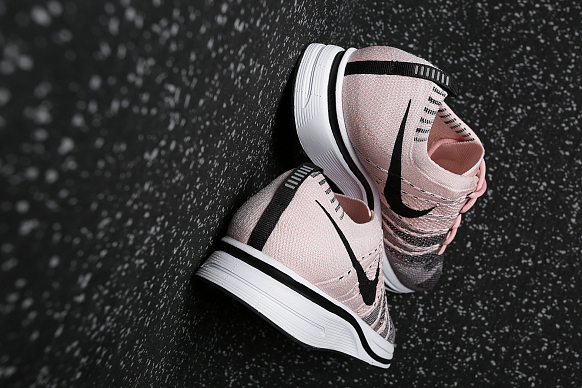 Кроссовки Nike Flyknit Trainer (AH8396-600) - фото 3 картинки