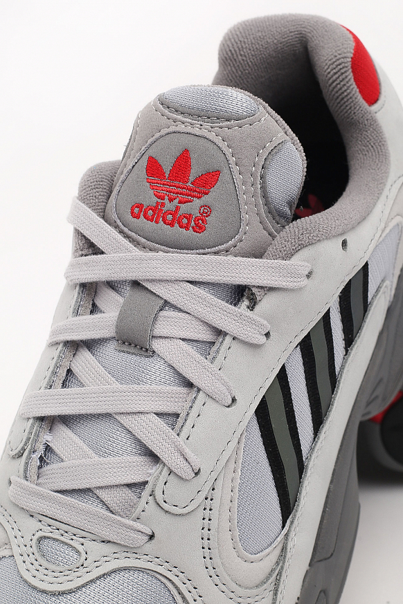 Мужские кроссовки adidas Originals Yung-1 (FV4732) - фото 3 картинки