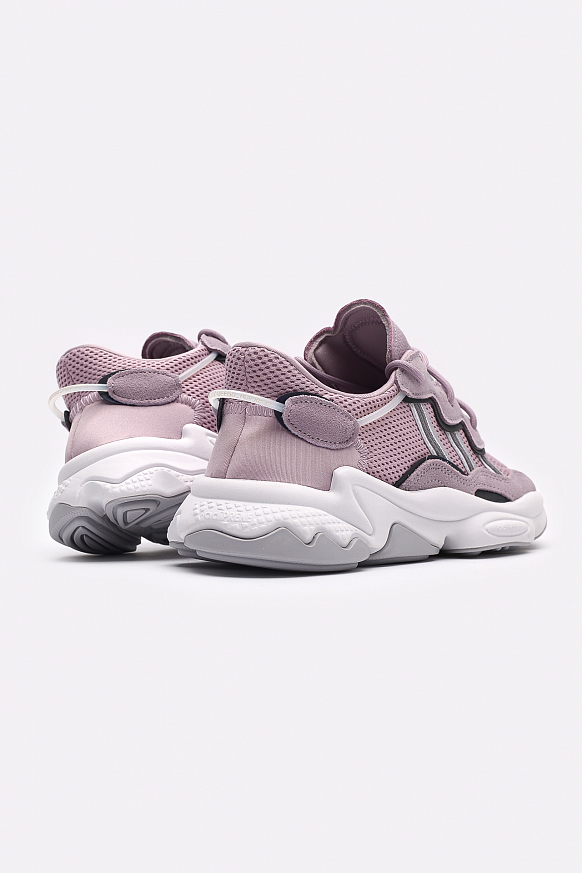 Женские кроссовки adidas Originals Ozweego W (EG9205) - фото 3 картинки