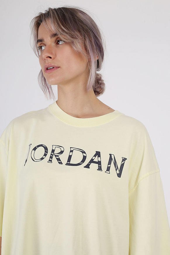 Женская футболка Jordan Utility T-Shirt (CV7443-877) - фото 2 картинки