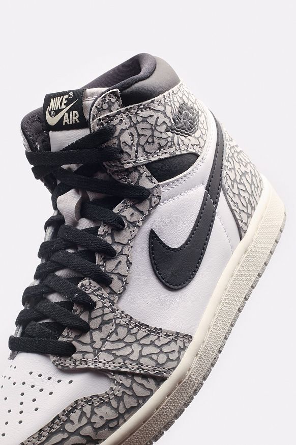 Мужские кроссовки Jordan 1 Retro High OG (DZ5485-052) - фото 2 картинки