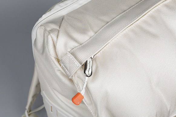 Рюкзак The North Face Lineage Ruck 37L (T93KUSK82) - фото 3 картинки