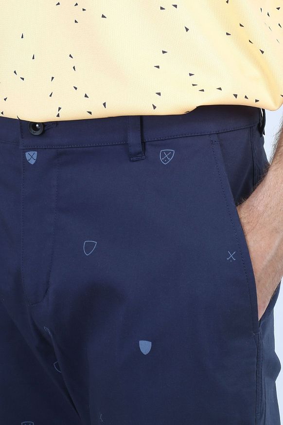 Мужские брюки Nike Dri-Fit UV Chino Print Pant (DH1288-010) - фото 2 картинки