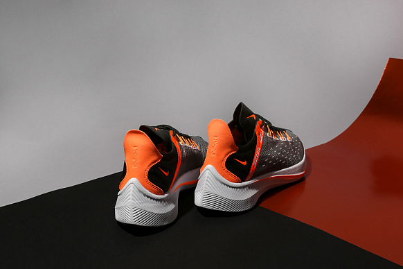 Мужские кроссовки Nike EXP-X14 SE (AO3095-001) - фото 2 картинки