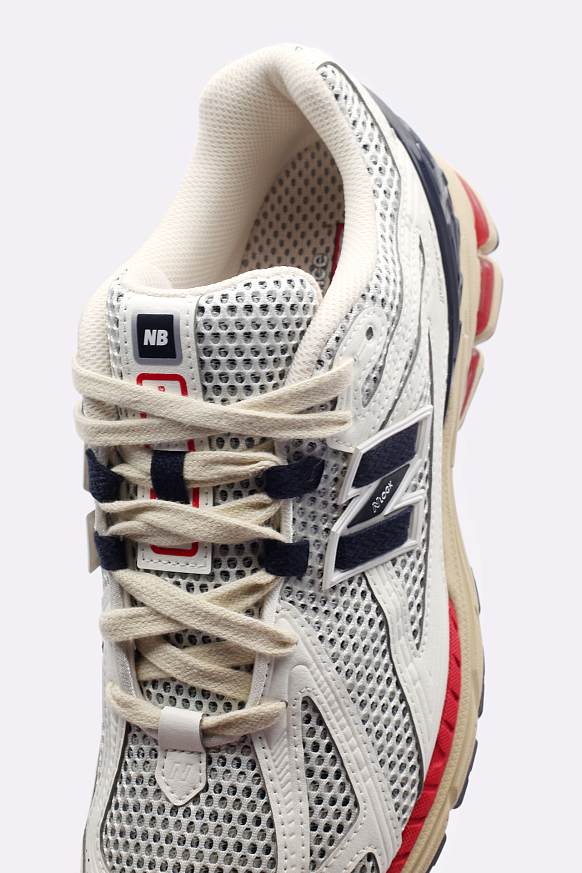 Мужские кроссовки New Balance 1906R (M1906RR) - фото 2 картинки