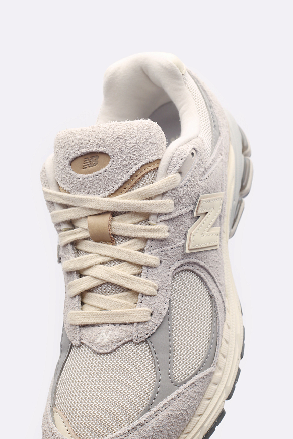 Мужские кроссовки New Balance 2002R (M2002RSA) - фото 2 картинки