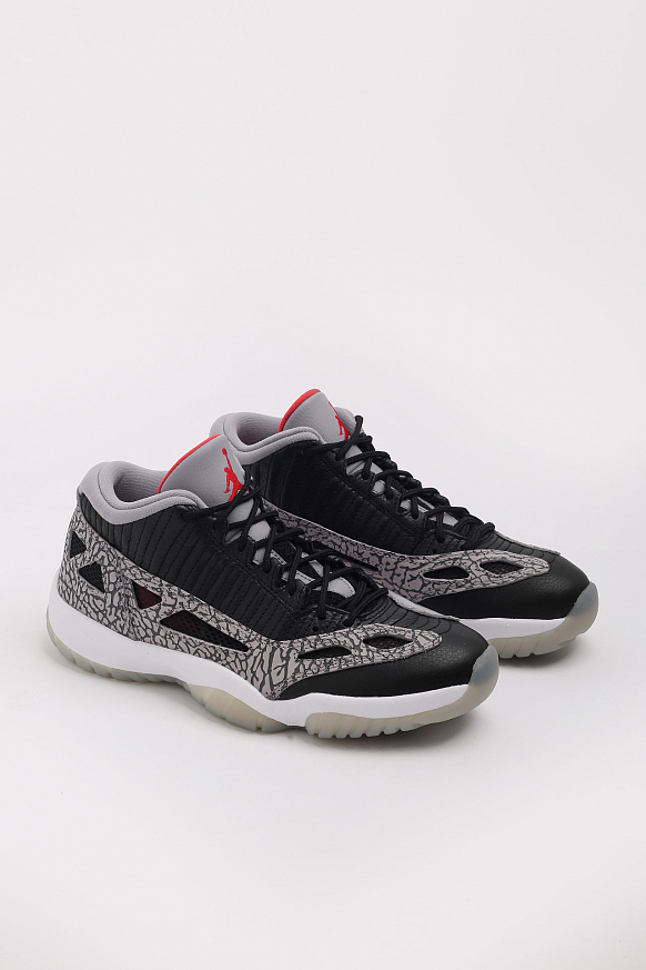 Мужские кроссовки Jordan 11 Retro Low IE (919712-006) - фото 2 картинки