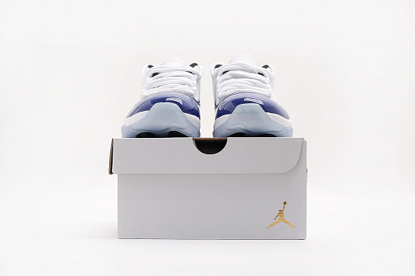 Женские кроссовки Jordan WMNS 11 Retro Low (AH7860-100) - фото 4 картинки