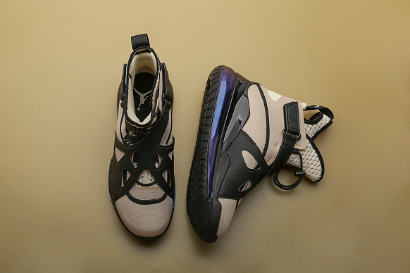 Женские кроссовки Jordan WMNS Air Latitude 720 (AV5187-002) - фото 2 картинки