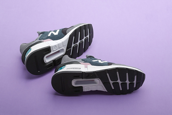 Женские кроссовки New Balance 997 (WS997JND/B) - фото 4 картинки