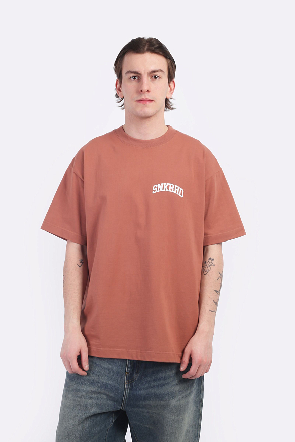 Мужская футболка Sneakerhead Small Logo Tee (Snkrhd-red-small-logo) - фото 2 картинки