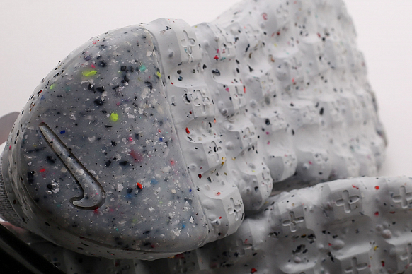 Женские кроссовки Nike WMNS Space Hippie 04 (CD3476-100) - фото 4 картинки