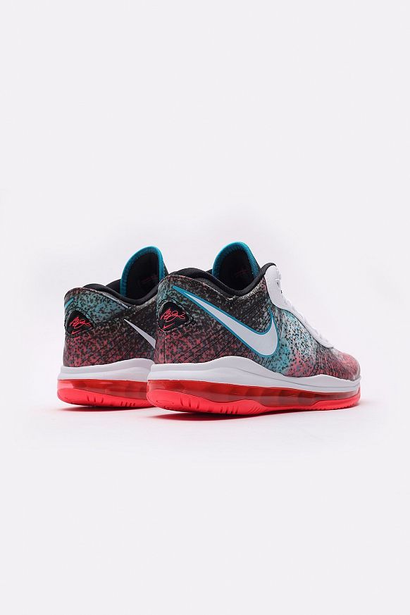 Мужские кроссовки Nike Lebron VIII V/2 Low QS (DJ4436-100) - фото 6 картинки