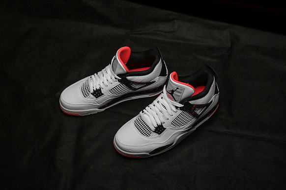 Мужские кроссовки Jordan 4 Retro (308497-116) - фото 3 картинки
