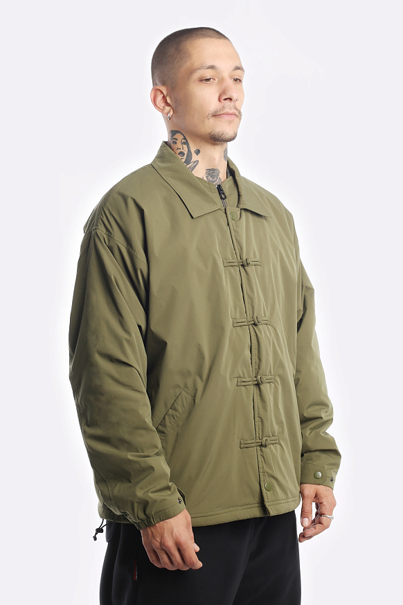 Мужская куртка DeMarcoLab Tapak Naga Coach Jacket x Domestik (DM22EX04-DM01-olv) - фото 3 картинки