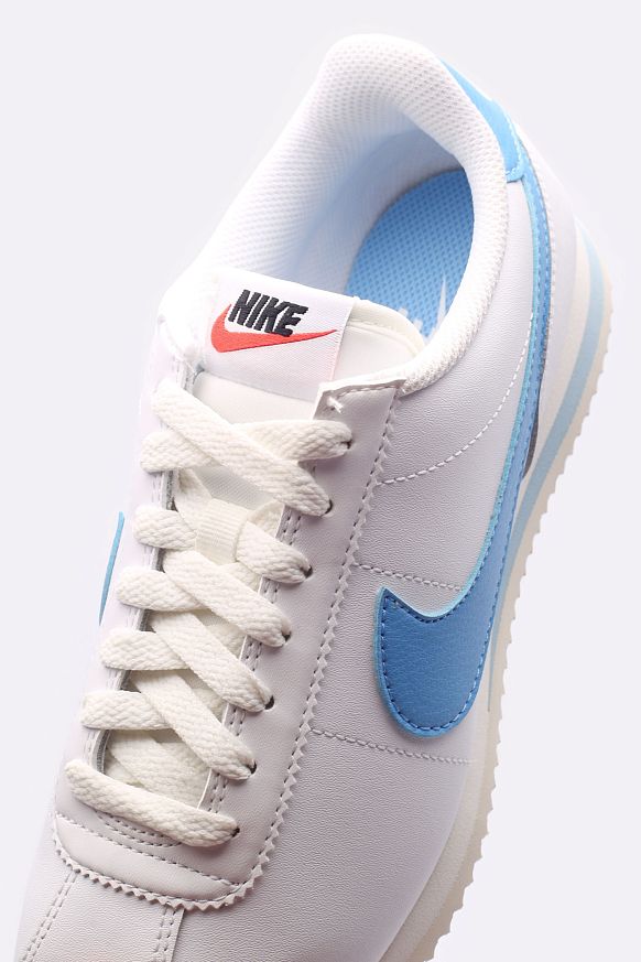 Женские кроссовки Nike WMNS Cortez (DN1791-102_) - фото 2 картинки