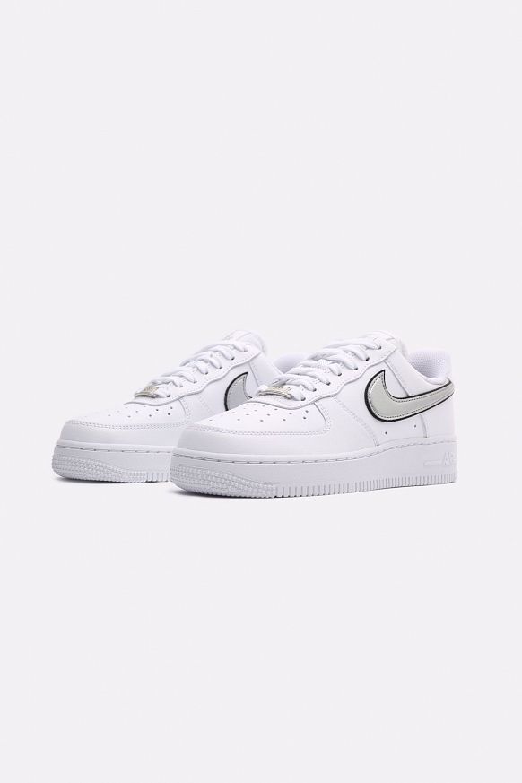 Женские кроссовки Nike WMNS Air Force 1 '07 ESS (DD1523-100) - фото 4 картинки
