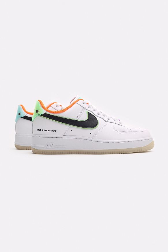 Мужские кроссовки Nike Air Force 1 '07 LE (DO2333-101)