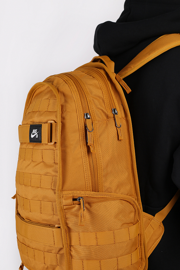 Рюкзак Nike SB RPM Solid Backpack 26L (BA5403-712) - фото 4 картинки