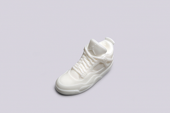 Свеча What The Shape Jordan 4 (J4-white) - фото 3 картинки