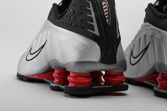 Мужские кроссовки Nike Shox R4 (BV1111-008) - фото 6 картинки