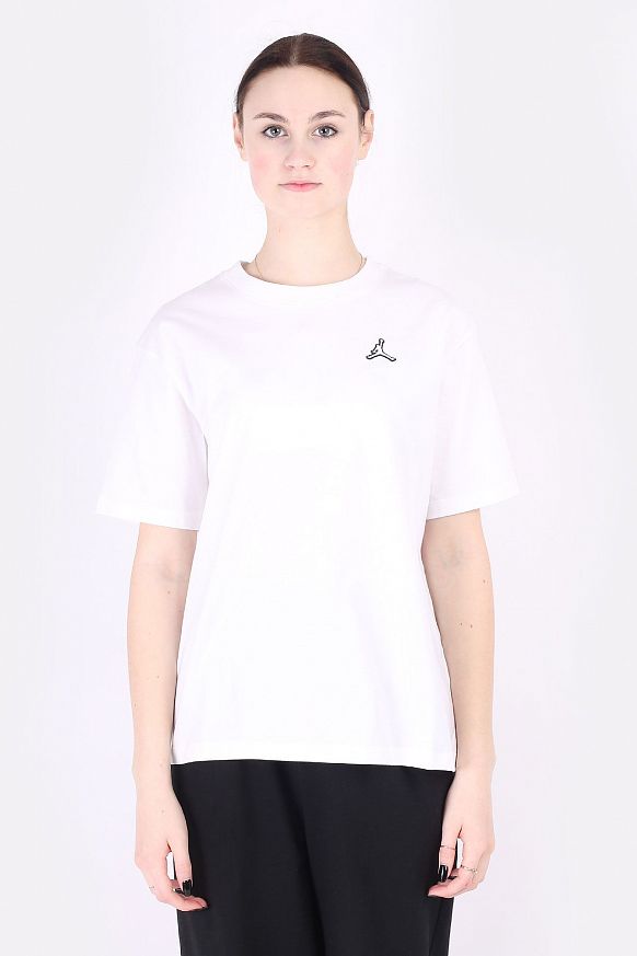 Женская футболка Jordan Essentials T-Shirt (DM5029-100)