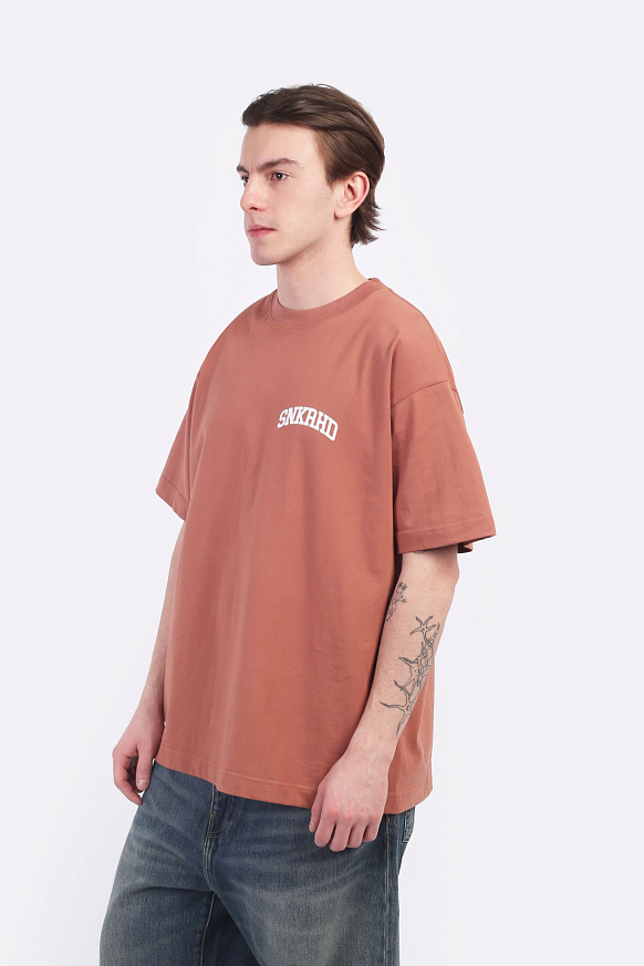 Мужская футболка Sneakerhead Small Logo Tee (Snkrhd-red-small-logo) - фото 3 картинки