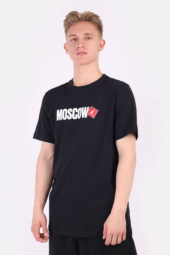Мужская футболка Jordan Moscow Short-Sleeve T-Shirt (DD8038-010)