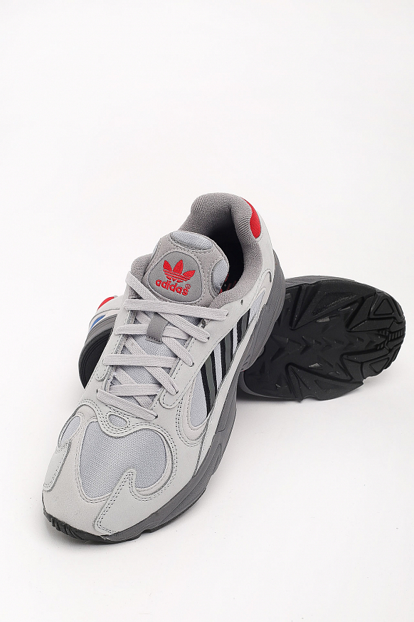 Мужские кроссовки adidas Originals Yung-1 (FV4732) - фото 4 картинки