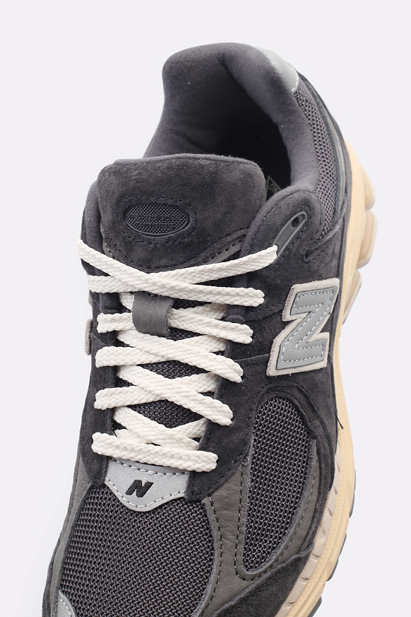 Мужские кроссовки New Balance 2002R (M2002RHO) - фото 2 картинки