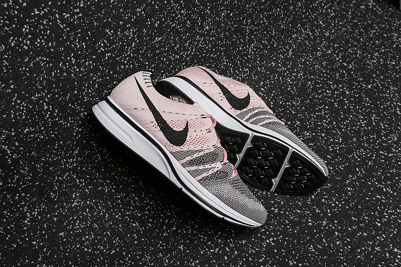 Кроссовки Nike Flyknit Trainer (AH8396-600) - фото 2 картинки