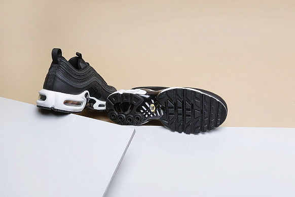 Мужские кроссовки Nike Air Max Plus / 97 (AH8143-001) - фото 2 картинки