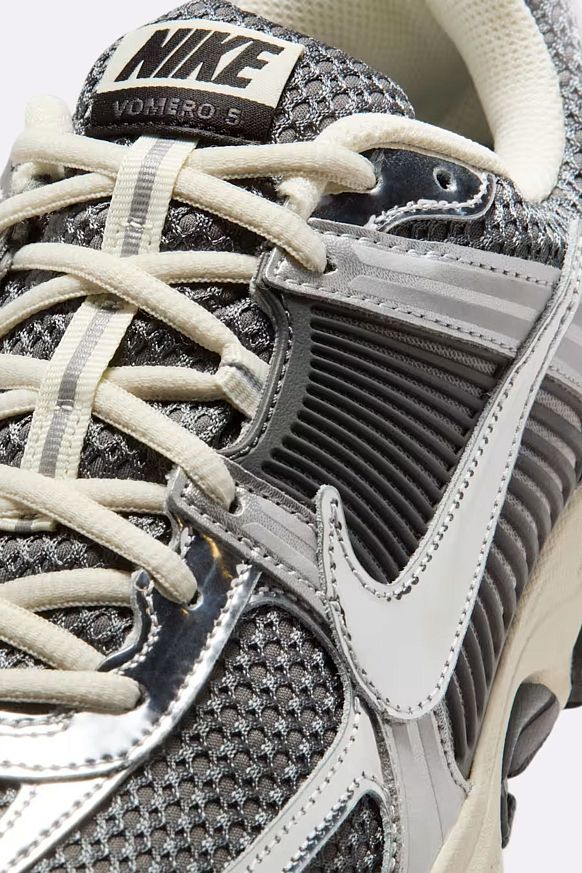 Мужские кроссовки Nike Air Zoom Vomero 5 (IM3486-001) - фото 2 картинки