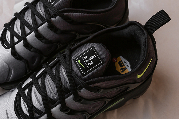 Мужские кроссовки Nike Air Vapormax Plus (924453-009) - фото 5 картинки