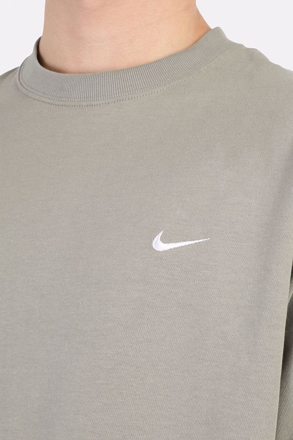 Мужская футболка Nike NRG Solo Swoosh Tee (CV0559-320) - фото 2 картинки