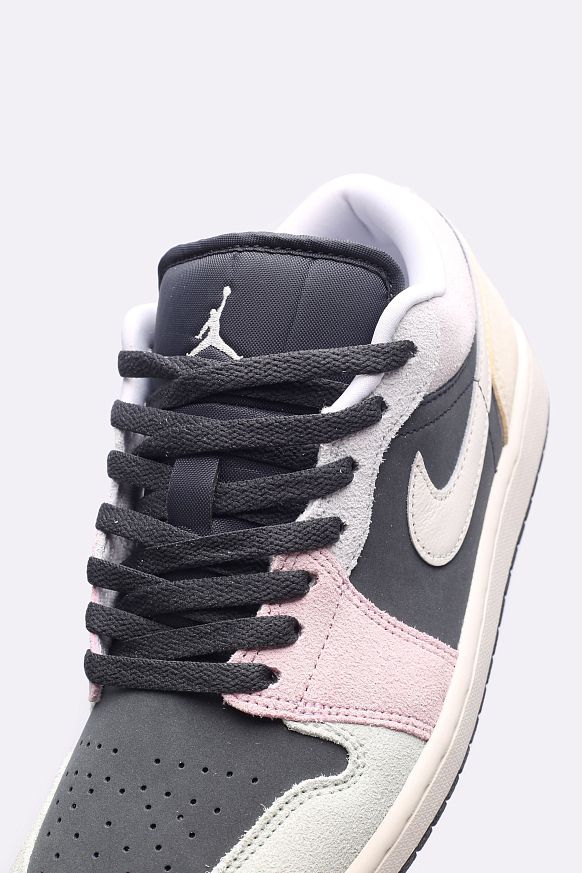 Мужские кроссовки Jordan 1 Low SE (IB7109-004) - фото 2 картинки