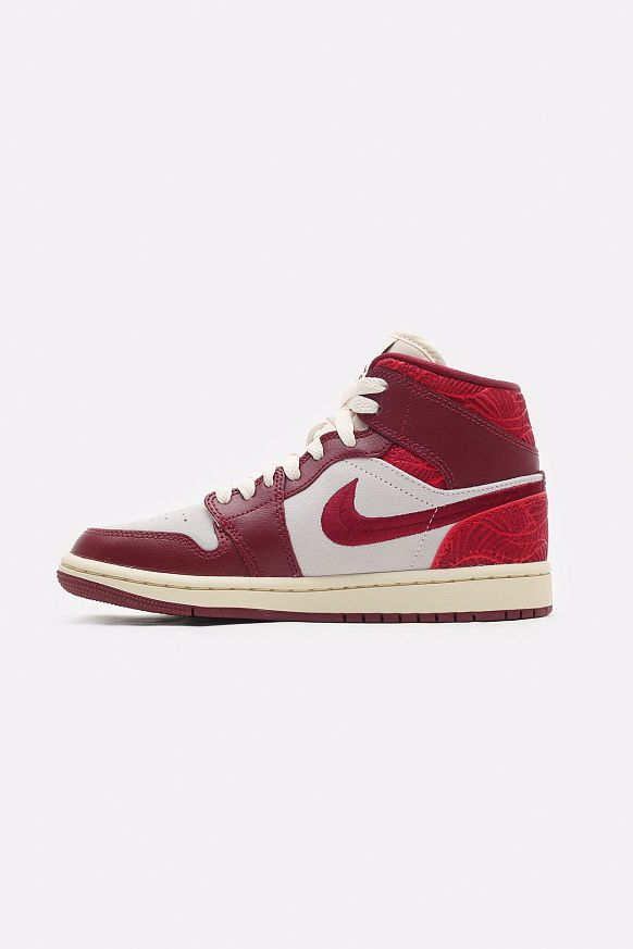 Женские кроссовки Jordan WMNS 1 Mid SE (DZ2820-601) - фото 3 картинки