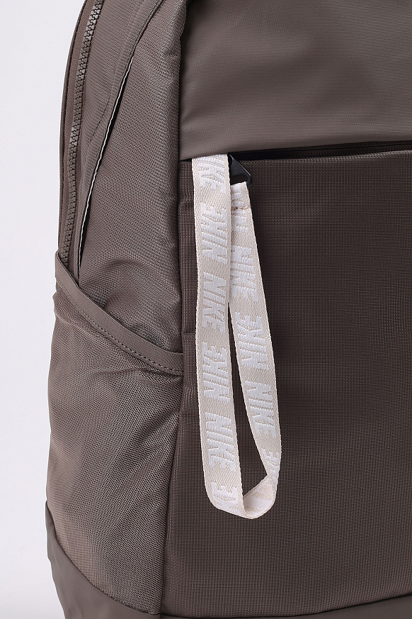 Рюкзак Nike Essentials Backpack (BA6143-040) - фото 3 картинки
