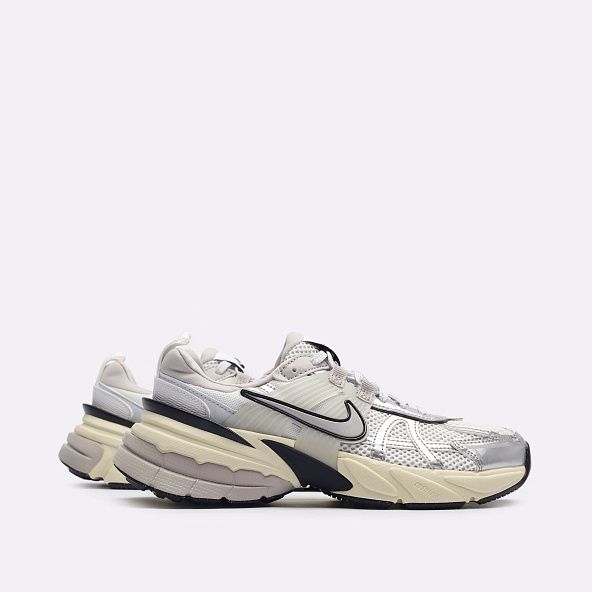 Кроссовки Nike WMNS V2K Run