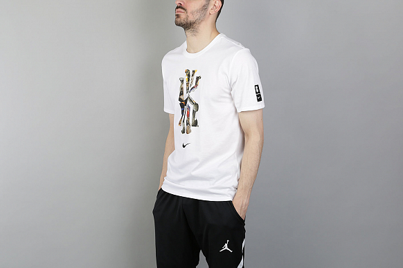 Мужская футболка Nike Dri-FIT Kyrie CNY Basketball T-Shirt (AJ1950-100) - фото 3 картинки
