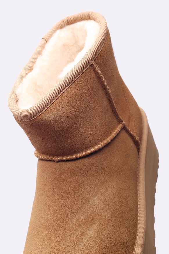 Женские ботинки UGG W Classic Mini Platform (1134991-CHE") - фото 2 картинки