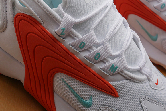 Женские кроссовки Nike WMNS Zoom 2K (AO0354-105) - фото 2 картинки