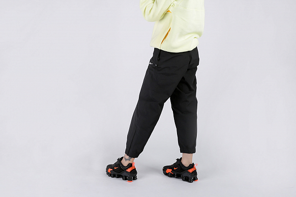 Женские брюки Nike Track Pant Black (CQ4003-010) - фото 4 картинки