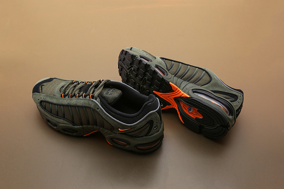 Мужские кроссовки Nike Air Max Tailwind IV SE (CJ9681-300) - фото 2 картинки