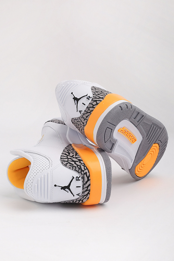 Женские кроссовки Jordan WMNS 3 Retro (CK9246-108) - фото 2 картинки