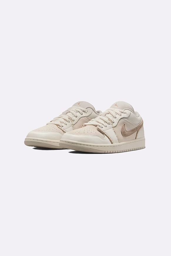 Женские кроссовки Jordan WMNS 1 Low SE (HV4268-120) - фото 3 картинки
